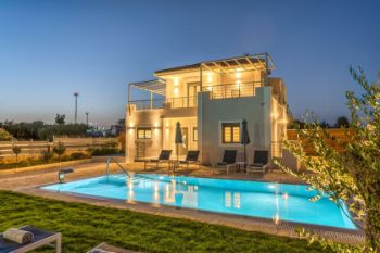 private pool villa Zakynthos town